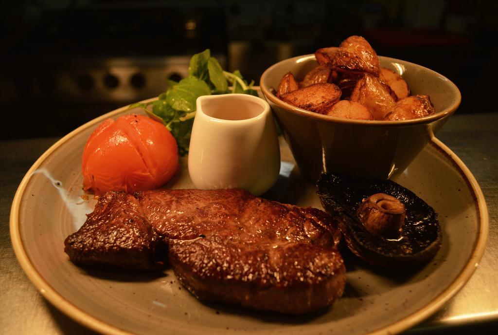 The Oxenham Arms Hotel Devon South Zeal Екстер'єр фото
