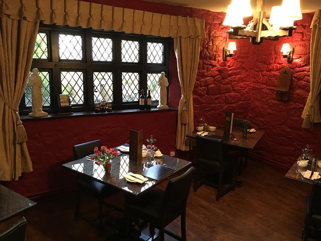 The Oxenham Arms Hotel Devon South Zeal Екстер'єр фото