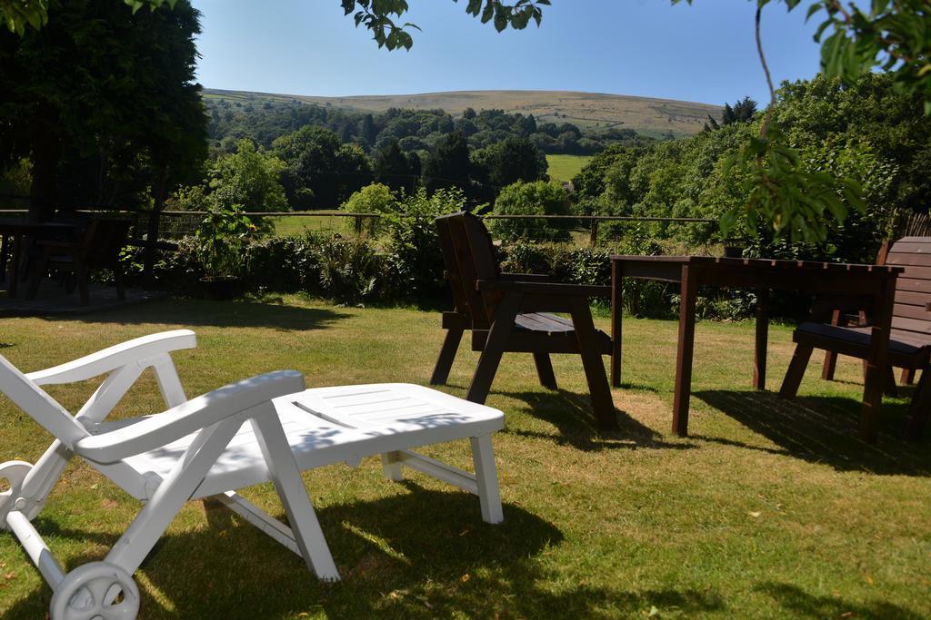 The Oxenham Arms Hotel Devon South Zeal Екстер'єр фото
