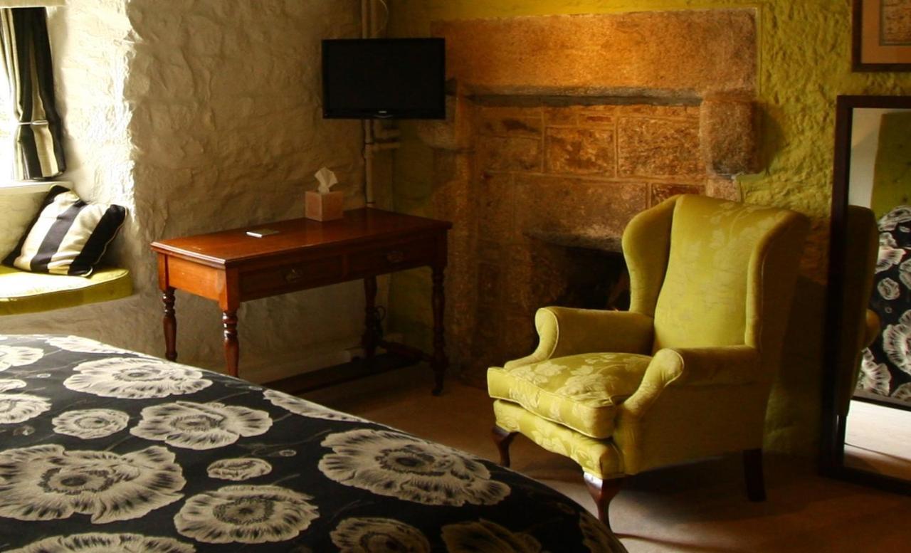 The Oxenham Arms Hotel Devon South Zeal Екстер'єр фото