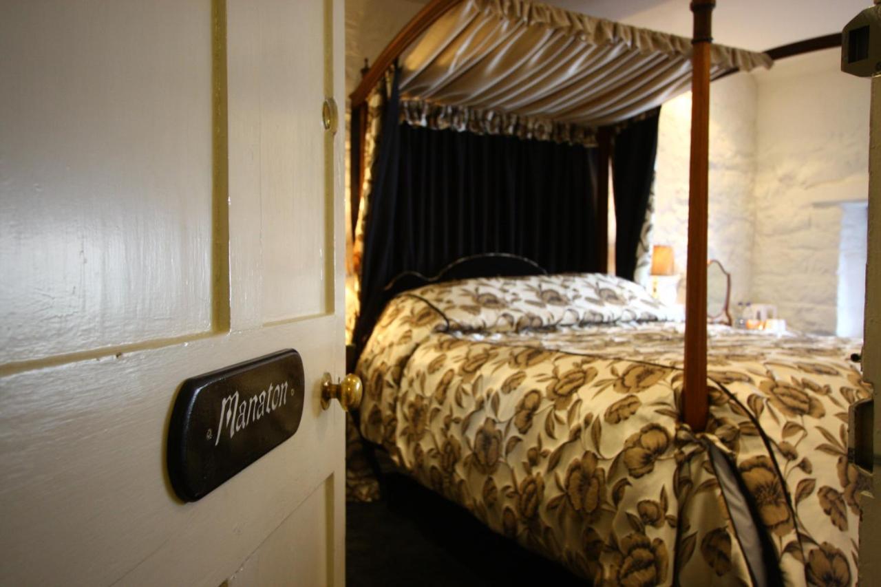 The Oxenham Arms Hotel Devon South Zeal Екстер'єр фото