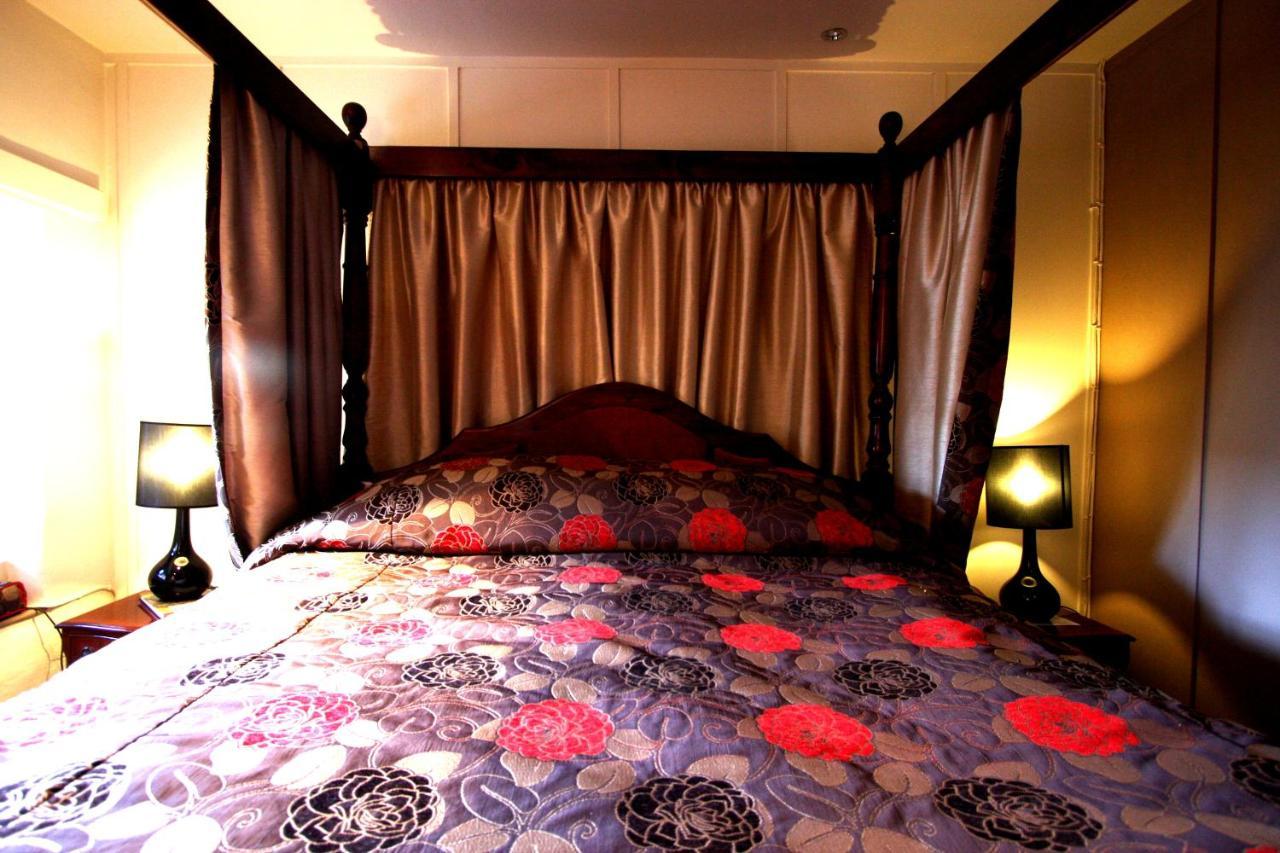 The Oxenham Arms Hotel Devon South Zeal Екстер'єр фото